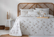 Colcha beige Jacquard Confort VIALMAN Sofía