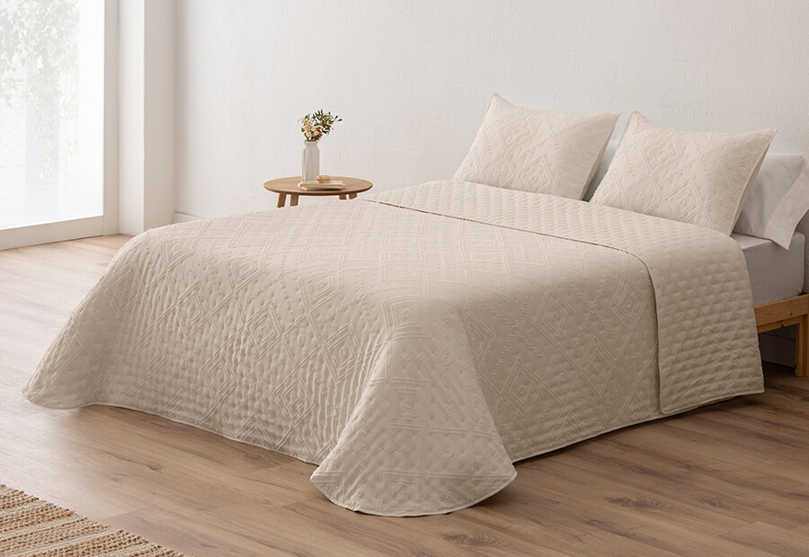 Colcha color lino Bouti Suave Relieve DN MODA Reversible Pilar ()