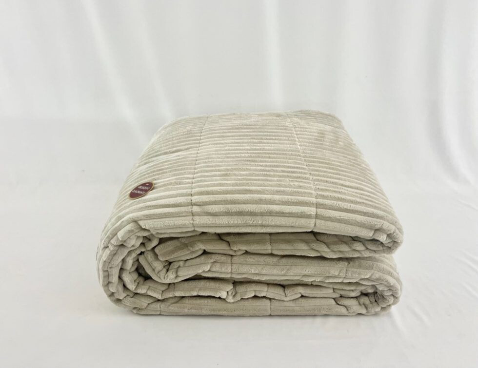 Edredón Sherpa color beige MIX de  Ankelí ()
