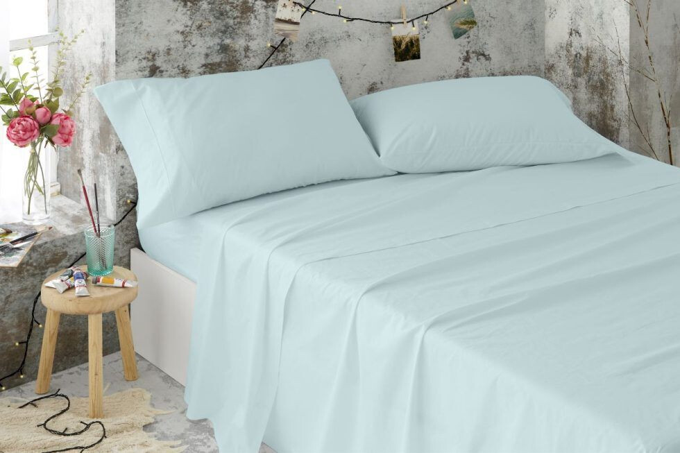 Sábanas de hotelería marca Burrito Blanco color azul  50% Algodón, 50% Poliéster ()