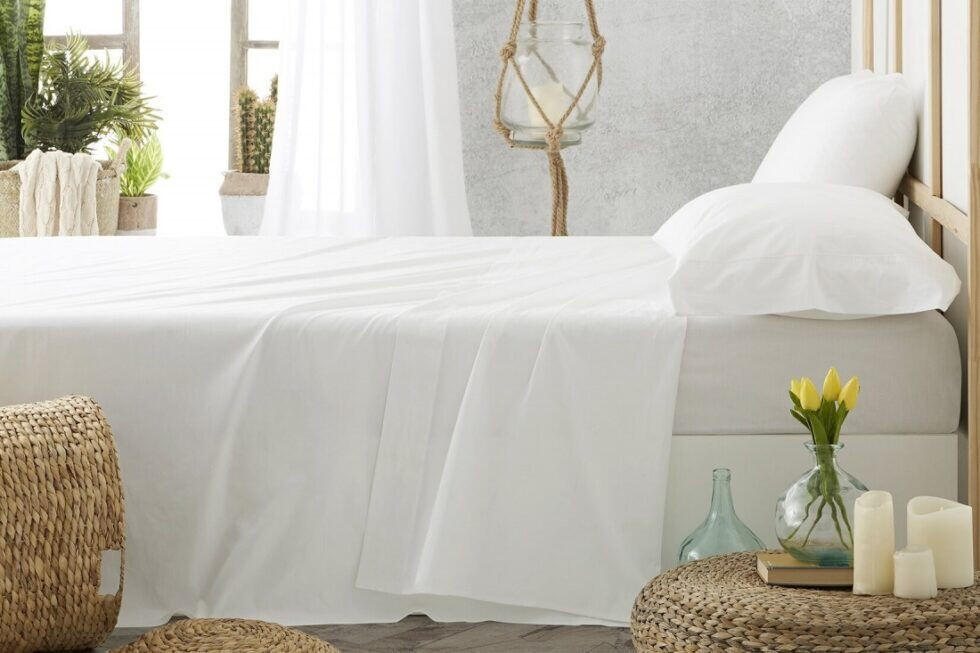 Sábanas de hotelería marca Burrito Blanco color blanco 50% Algodón, 50% Poliéster ()